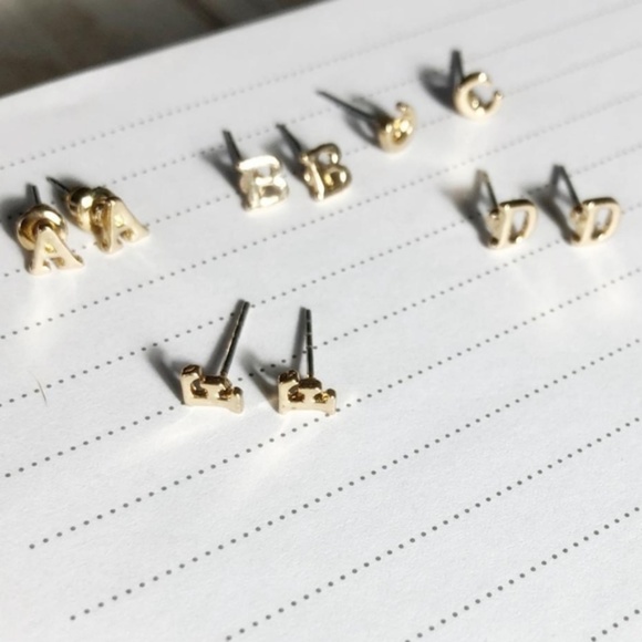 Alquimia Jewelry - ALPHABET LETTERS GOLD DAINTY STUDS